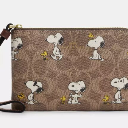 Coach X Peanuts Corner Zip Wristlet